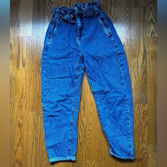 Baggy Zara denim jeans. Only worn once. Great condition - Picture 1 of 3